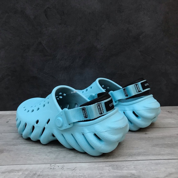 Crocs Echo Clog - Picture 10 of 14